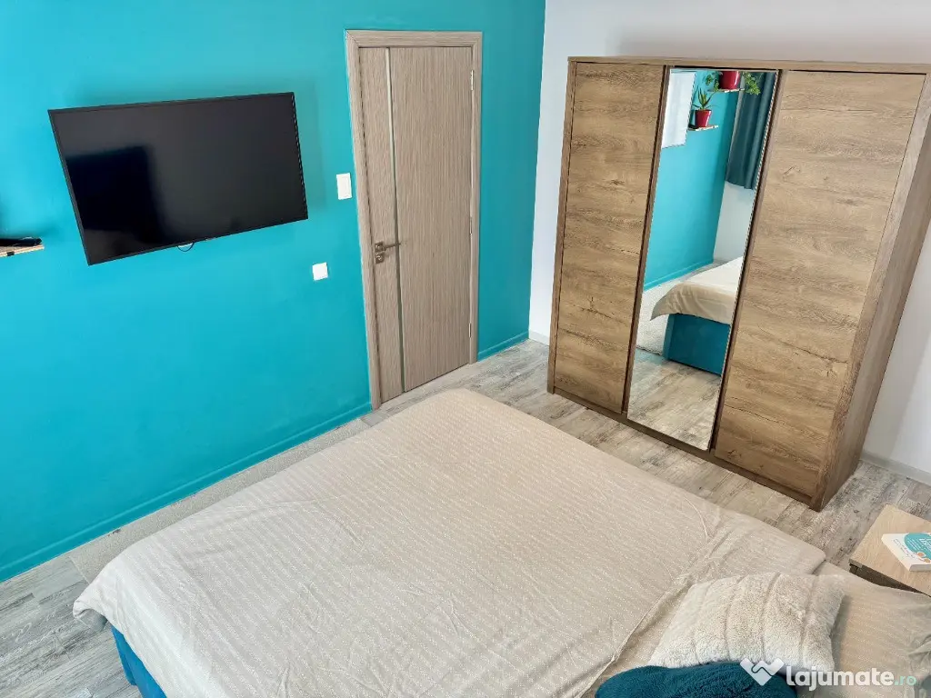 Apartament tip casa curte privata 75mp | 2 camere | parcare central