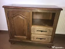 Comodă din lemn masiv