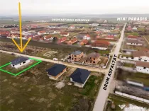 RECO Casa la rosu - 3 dormitoare, plan parter 120 mp utili -