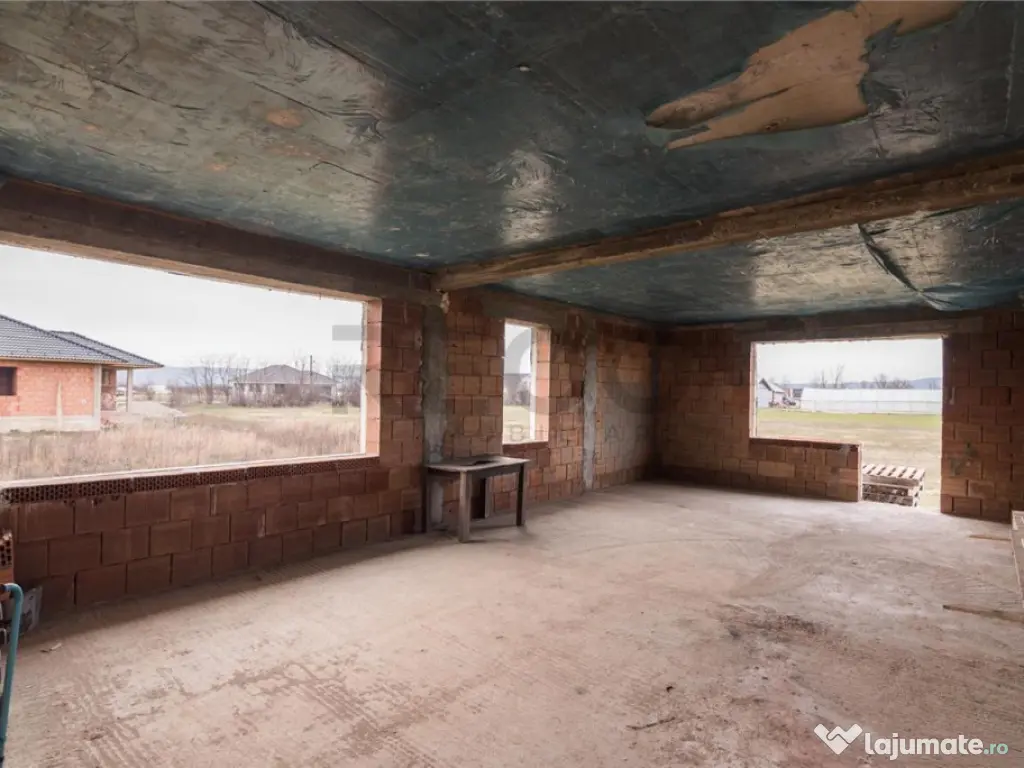 RECO Casa la rosu - 3 dormitoare, plan parter 120 mp utili -