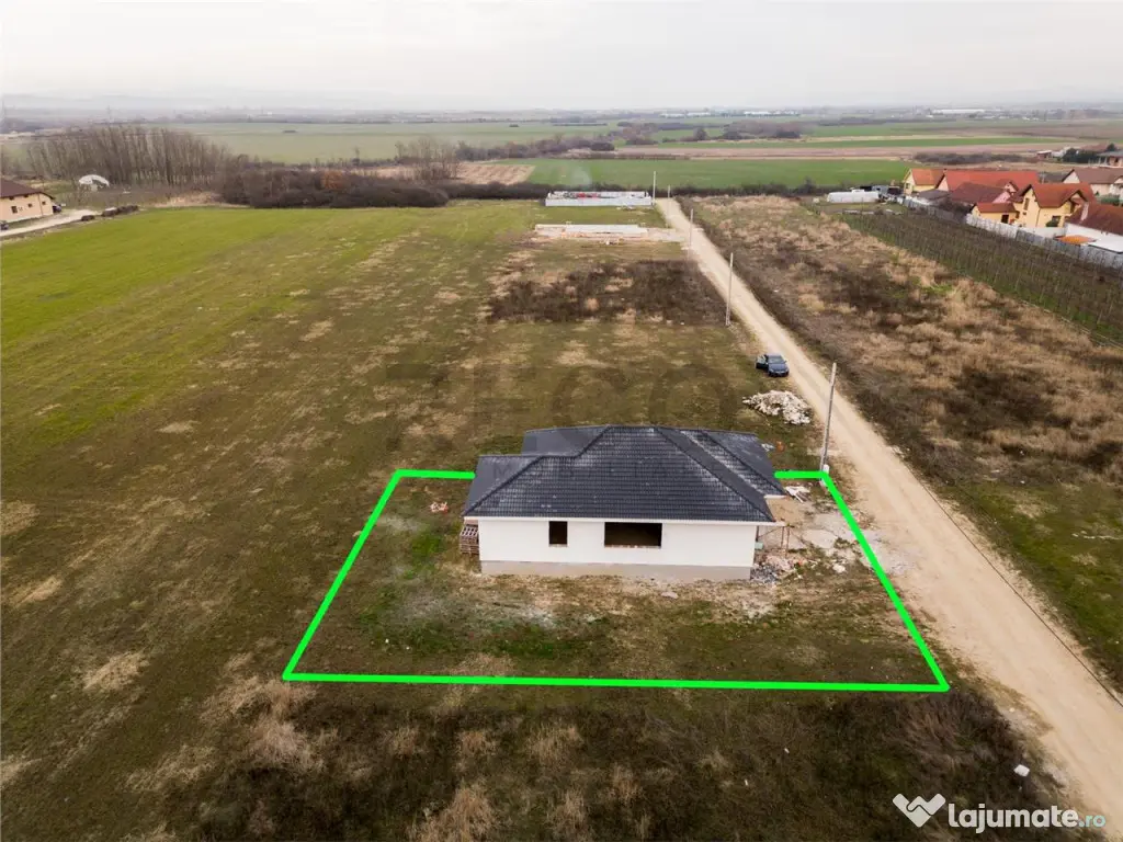 RECO Casa la rosu - 3 dormitoare, plan parter 120 mp utili -