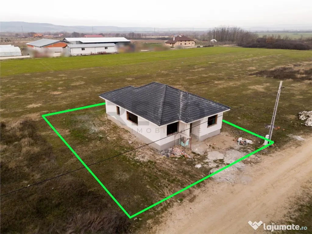 RECO Casa la rosu - 3 dormitoare, plan parter 120 mp utili -