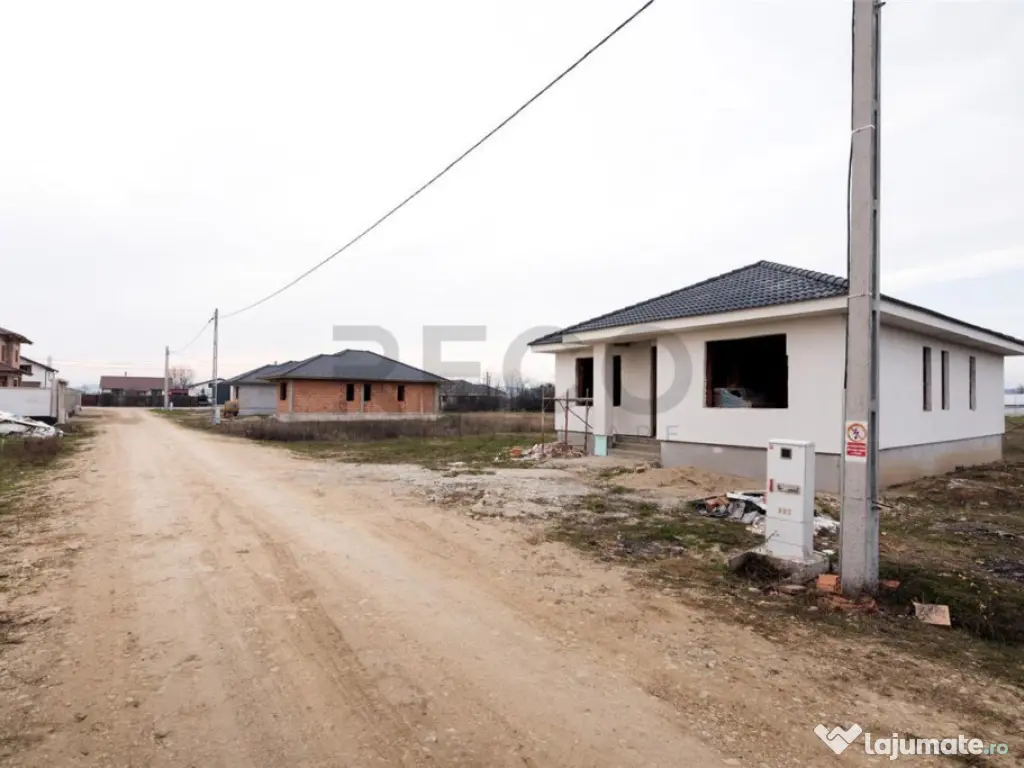 RECO Casa la rosu - 3 dormitoare, plan parter 120 mp utili -