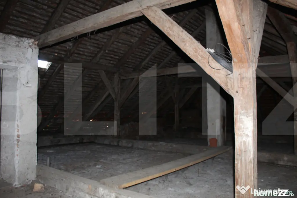 Clădire ultracentrală 1557 mp I Teren 1334 mp I Investitie - Sfantu Gheorghe (Covasna)