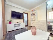 Apartament modern de vânzare, etaj 1, balcon închis, pa... 