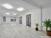 Spațiu generos de închiriat-ideal clinica/birouri/centru e 