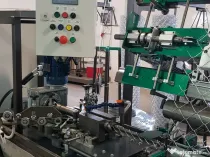 Masina de impletit plasa de gard automata