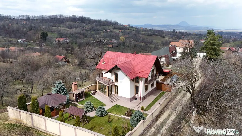 Casă de vânzare Bran Sohodol teren intravilan 4.831 mp ...
