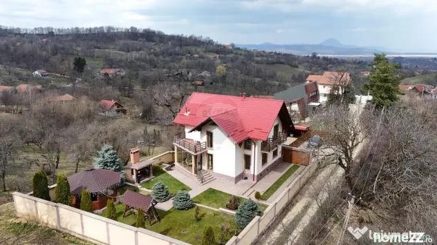 Casă de vânzare Bran Sohodol teren intravilan 4.831 mp ...