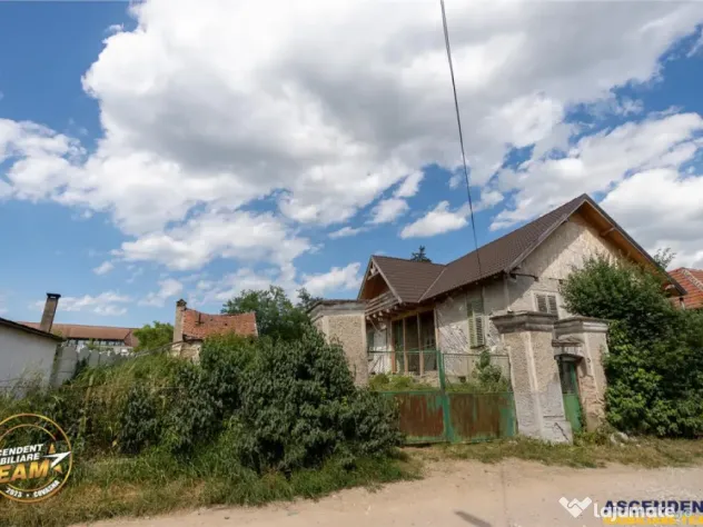FILM! Casa personalizabila 2.700mp teren,pomi fructiferi,la