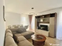 Apartament 2 camere, decomandat - zona Tractorul