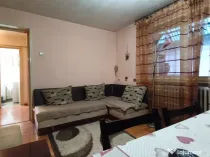 Apartament 2 camere, decomandat + loc parcare cu copertina concesionat