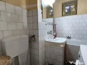 Apartament 2 camere, decomandat + loc parcare cu copertina concesionat 