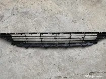 Grila din bara opel astra k
