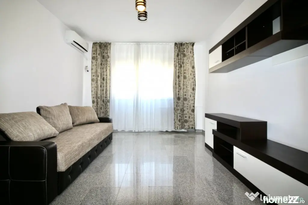 ULTRACENTRAL, UNIVERSITATE, APARTAMENT CU BALCON 17 MP, 1980