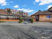 Oportunitate rară în Chișineu-Criș: locuință și sp... 