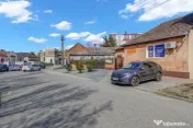 Oportunitate rară în Chișineu-Criș: locuință și sp... 