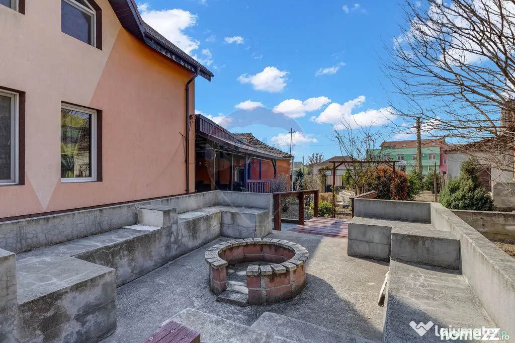Oportunitate rară în Chișineu-Criș: locuință și sp...