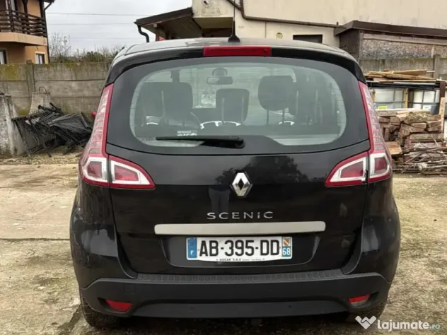 Renault scenic an 2009