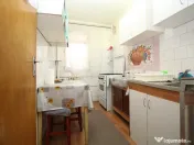 Titan - Câmpia LIbertății, 3 camere decomandat, etaj 1 