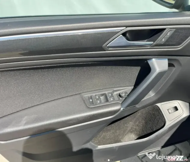 VW Tiguan Highline 4MOTION 2.0 TDI 150CP 2020 Ofertă Excepțională!