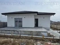 Vila individuala moderna cu 4 camere , 2 bai ,terasa 25mp, i