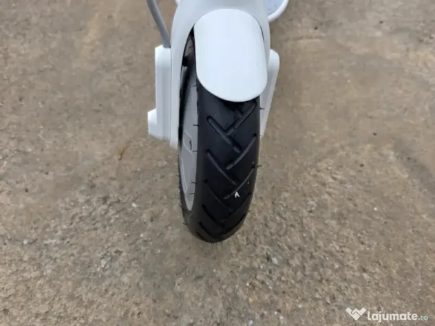Trotineta electrica pliabila Xiaomi Electric Scooter 3 Lite