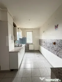 Apartament cu 2 camere, decomandat, zona Micro 1