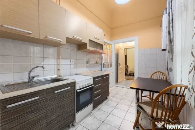 Apartament 2 camere, clasic, 116 mp utili, str. pietonal?...