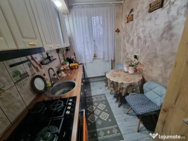 Apartament 2 camere decomandate, renovat, mobilat, utilat- M