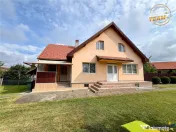 3D! Resedinta notabila,armonios cadru natural,faciliati,Cent 