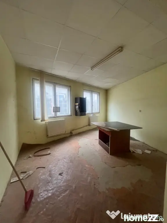 Spațiu comercial 464 mp, P+2+M, zona Fantasy Park - Craiova (Dolj)