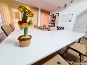 Spatiu versatil pentru birouri ateliere pentru copii terapi 