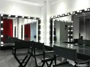 Afacere la cheie Acreditata Salon & Scoala Make-Up 