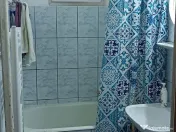 Vand apartament 2 camere, centrala proprie, zona Boul Rosu 