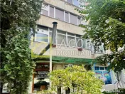 Apartament cu 3 camere de inchiriat, Comanesti, jud. Bacau 