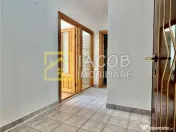 Apartament cu 3 camere de inchiriat, Comanesti, jud. Bacau 