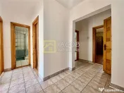 Apartament cu 3 camere de inchiriat, Comanesti, jud. Bacau 