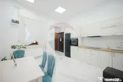 Apartament cu 2 camere de închiriat în zona Ultracentral