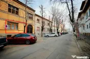 Apartament cu 2 camere de închiriat în zona Ultracentral 