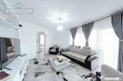 Apartament 3 camere cu centrala proprie, zona Miorita, Arad 