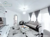 Apartament 3 camere cu centrala proprie, zona Miorita, Arad 