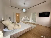 Apartament istoric de lux cu 3 camere de 130mp langa Pref... 