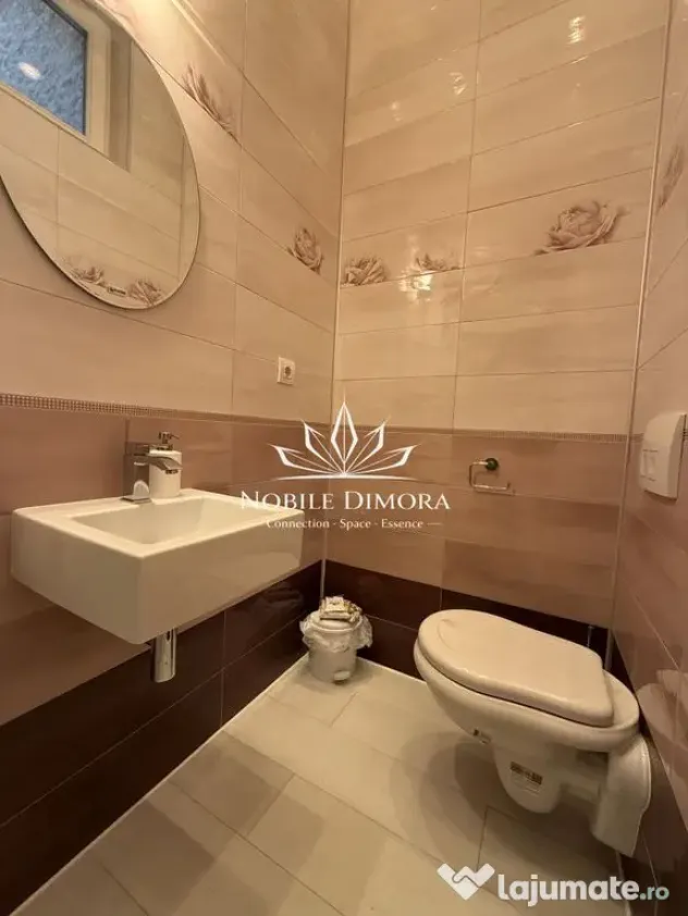 Apartament istoric de lux cu 3 camere de 130mp langa Pref...
