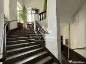 Apartament istoric de lux cu 3 camere de 130mp langa Pref... 