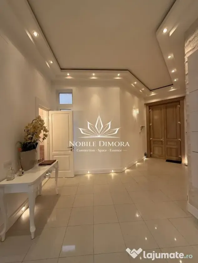 Apartament istoric de lux cu 3 camere de 130mp langa Pref...