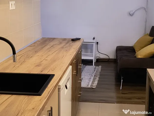 Apartament 3 camere de inchiriat Centru, UMF
