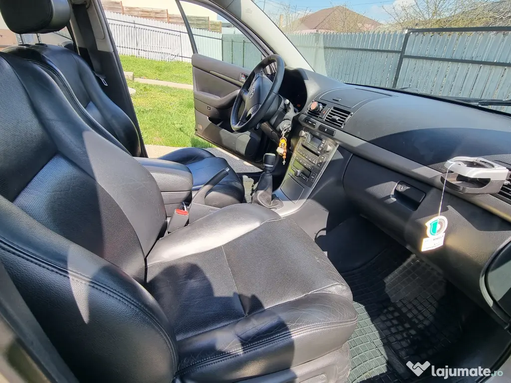 Toyota Avensis Facelift 177 CP - Piele - Istoric curat - Accept test