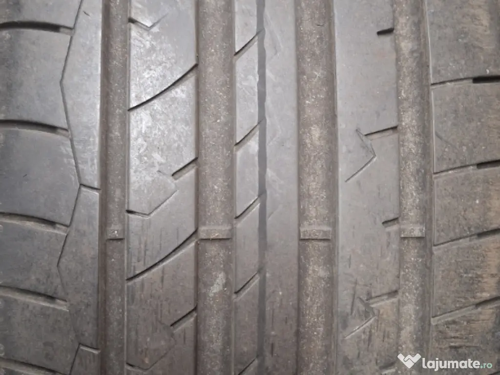Vând cauciucuri 255/55/17