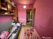 Apartament cu 3 camere, etaj intermediar, 2 locuri de parcar 